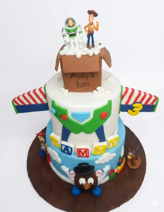 Tartas Personalizas Málaga | Lily's Cake Málaga